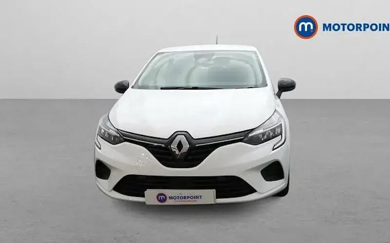 Used Renault Clio Evolution 90 HP (66 kW) 2023 White Hatchback