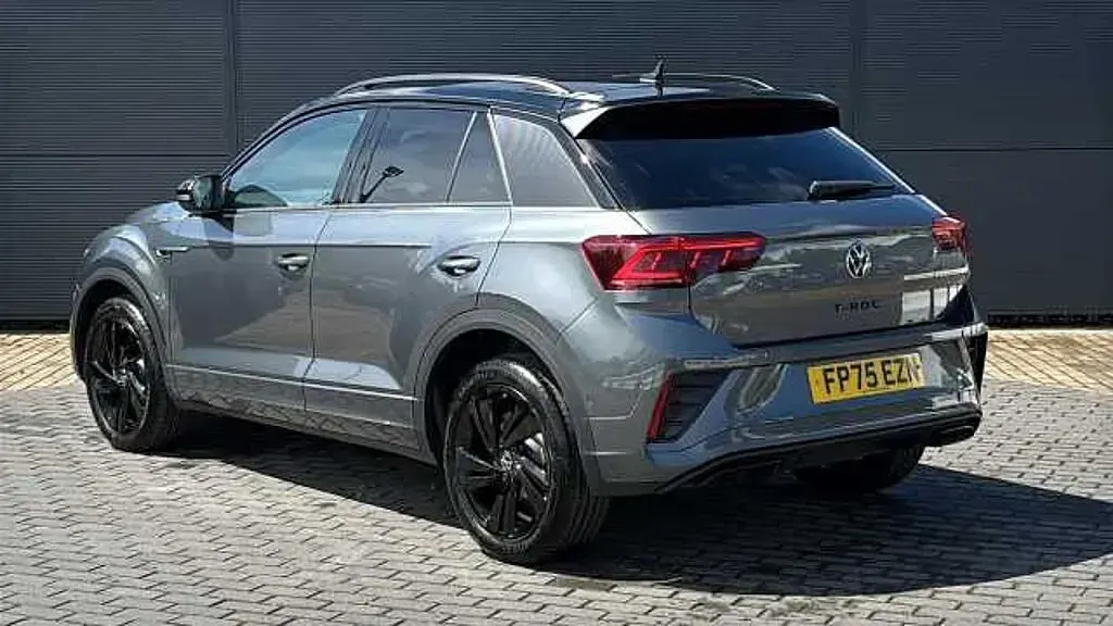 Novo VW T-Roc 150 HP (110 kW) 2025 SUV