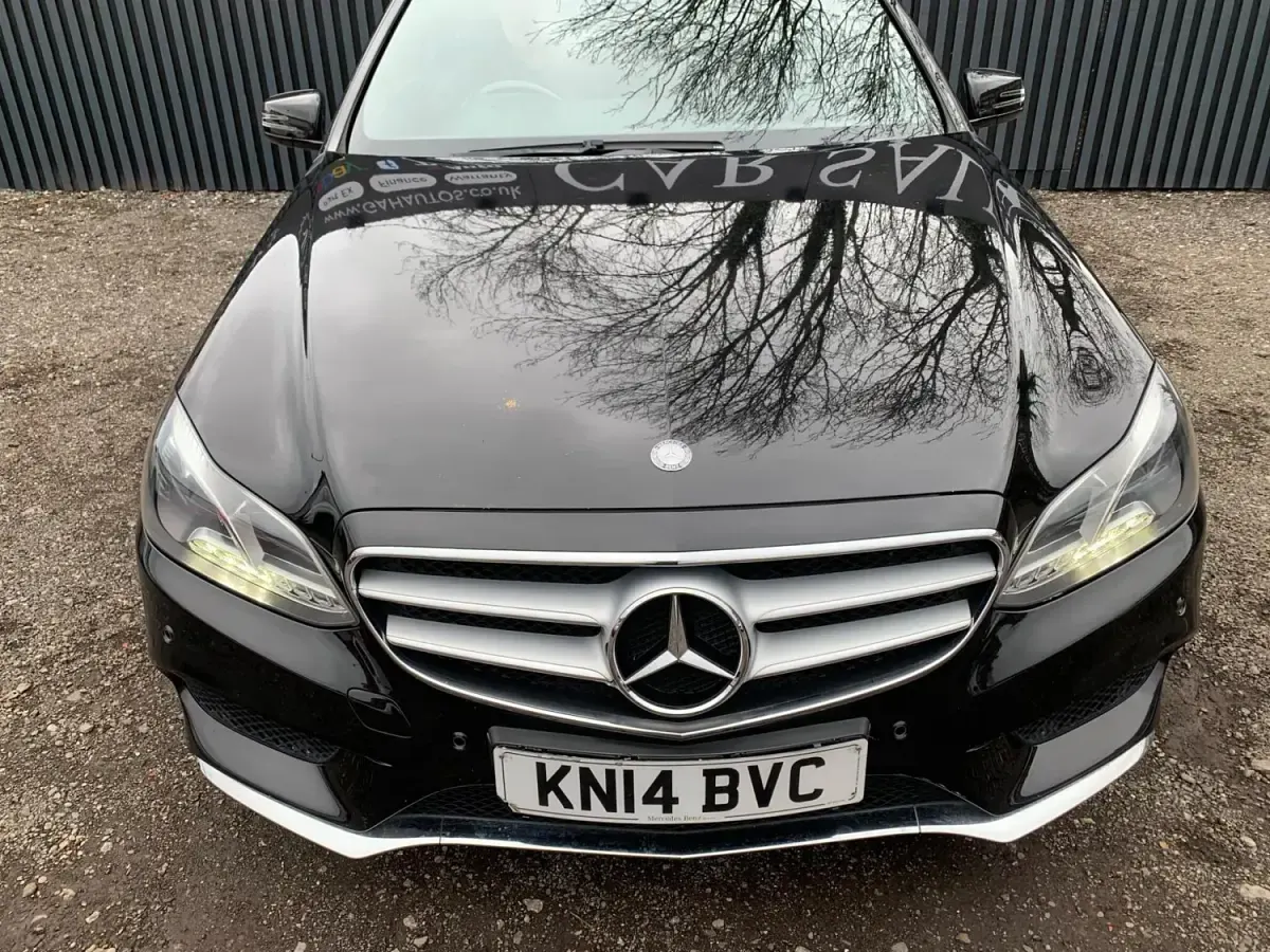 Gebraucht Mercedes E220 AMG 170 PS (125 kW) 2014 Schwarz Limousine