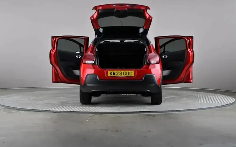 Used Citroën C3 PureTech 110 HP (80 kW) 2023 Red Hatchback