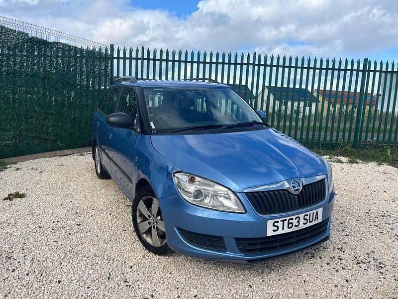 Used Skoda Fabia SE 2014 Blue Estate