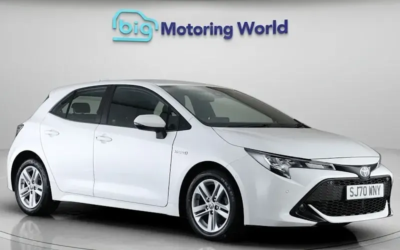 Used Toyota Corolla 122 HP (89 kW) 2020 Hatchback