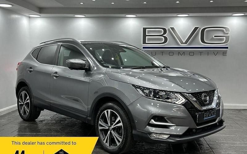 Grey Used 2018 Nissan Qashqai N-Connecta SUV | £9,994 (Good price) - Image 1/2