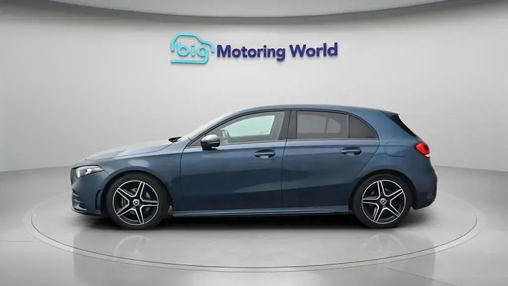 Used Mercedes A200 Executive 163 HP (119 kW) 2023 Blue Hatchback