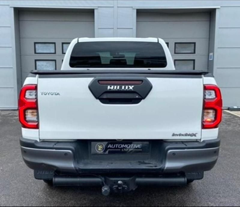 Used Toyota HiLux 2021 White Pickup