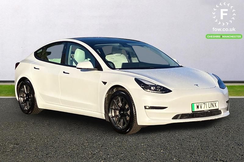 White Used 2021 Tesla Model 3 Long Range AWD Sedan | £19,799 (Fair price) - Image 1/4