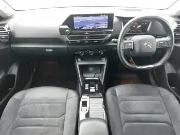 Used Citroën C4 Shine 131 HP (96 kW) 2023 White SUV