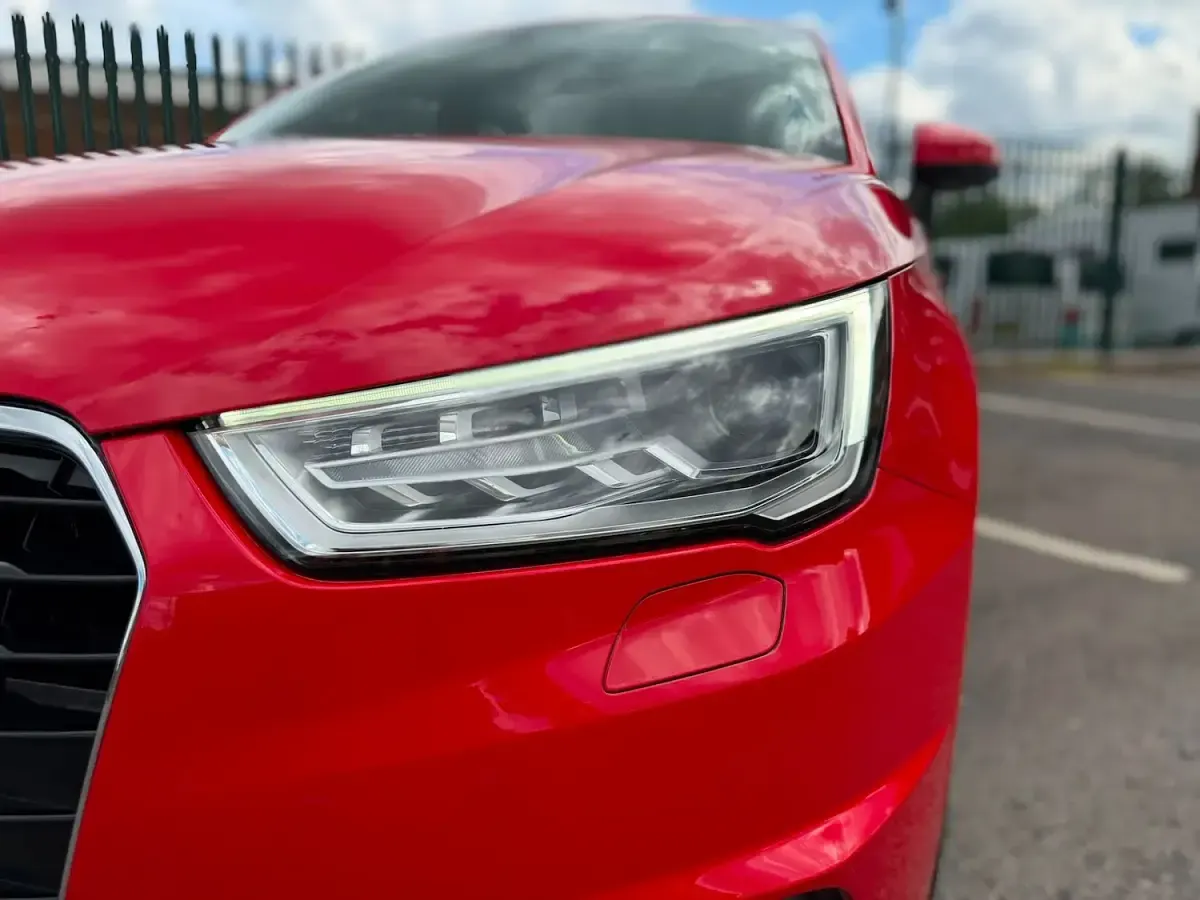 Used Audi A1 S-Line 125 HP (91 kW) 2016 Red Hatchback