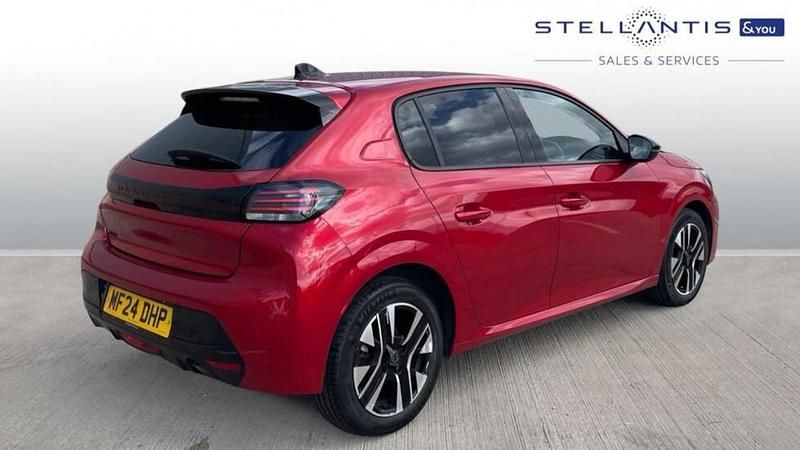 Used Peugeot 208 Allure 99 HP (72 kW) 2024 Red Hatchback