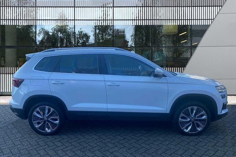 Used Skoda Karoq SE L 150 HP (110 kW) 2023 White SUV