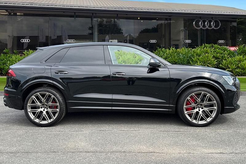 New Audi RS Q8 Performance 640 HP (470 kW) 2025 Black SUV