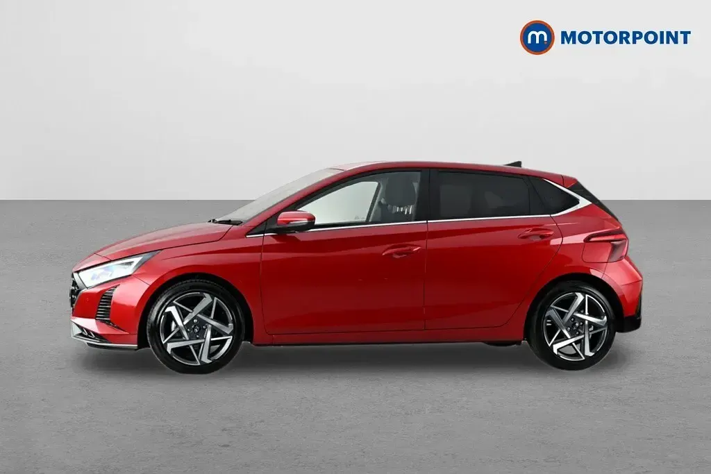 Used Hyundai i20 Ultimate 101 HP (74 kW) 2025 Red Hatchback