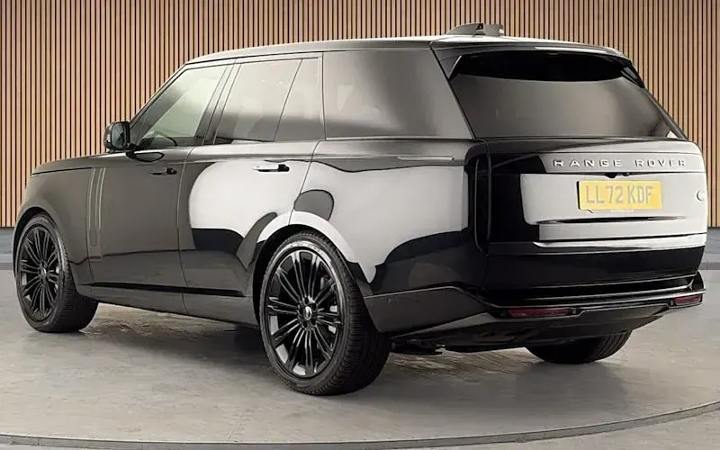 Used Land Rover Range Rover HSE 349 HP (256 kW) 2025 SUV