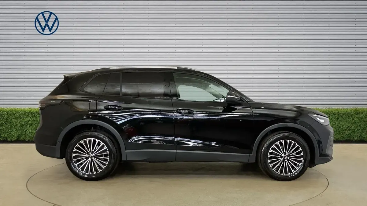 Used VW Tiguan Match 131 HP (96 kW) 2025 Black SUV
