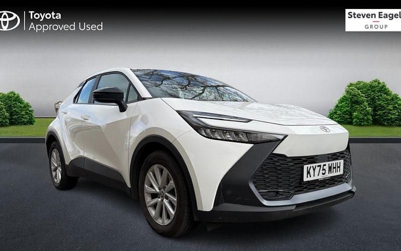 Used Toyota C-HR 140 HP (102 kW) 2026 SUV