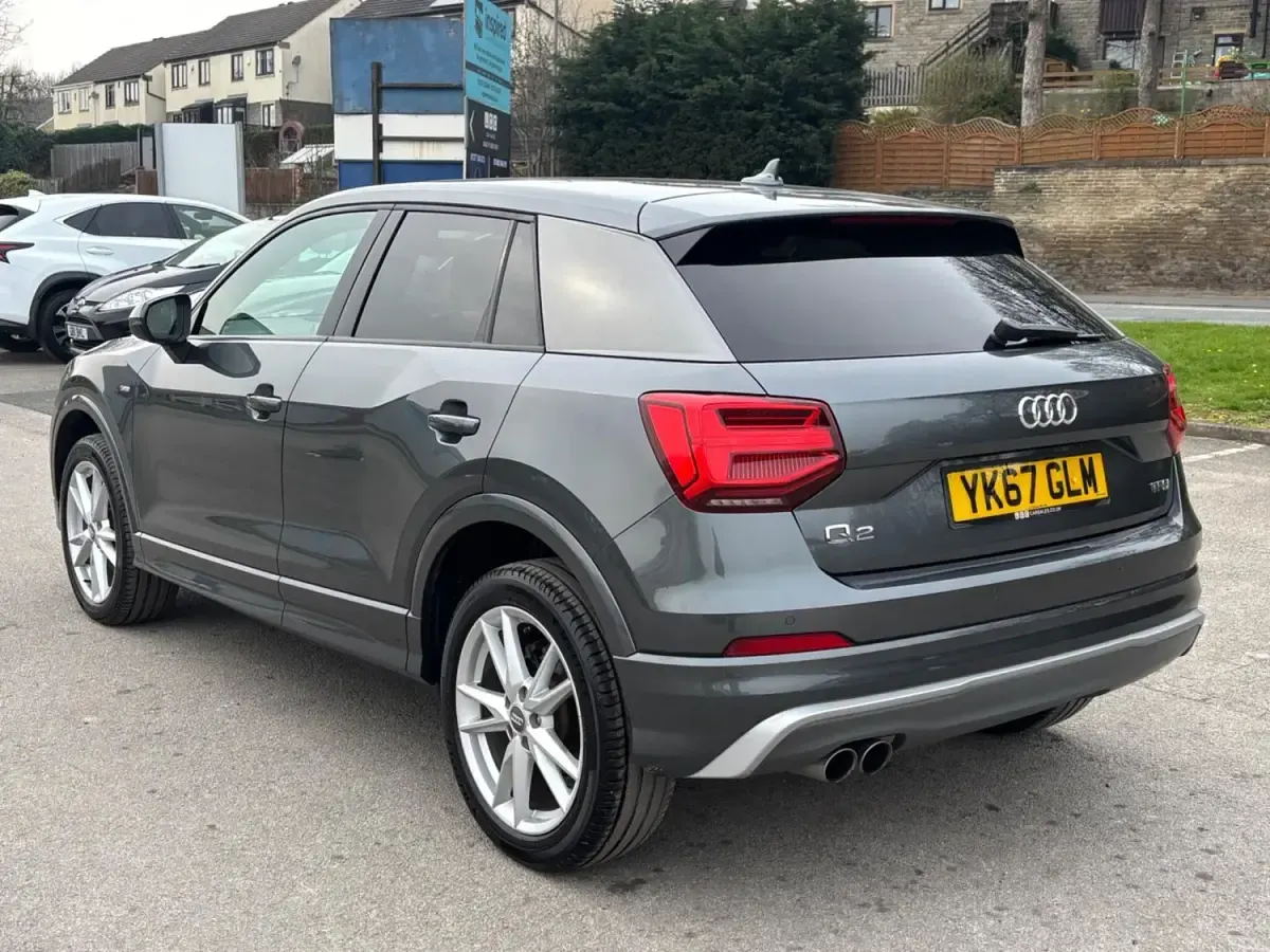 Used Audi Q2 S-Line 150 HP (110 kW) 2018 Grey SUV