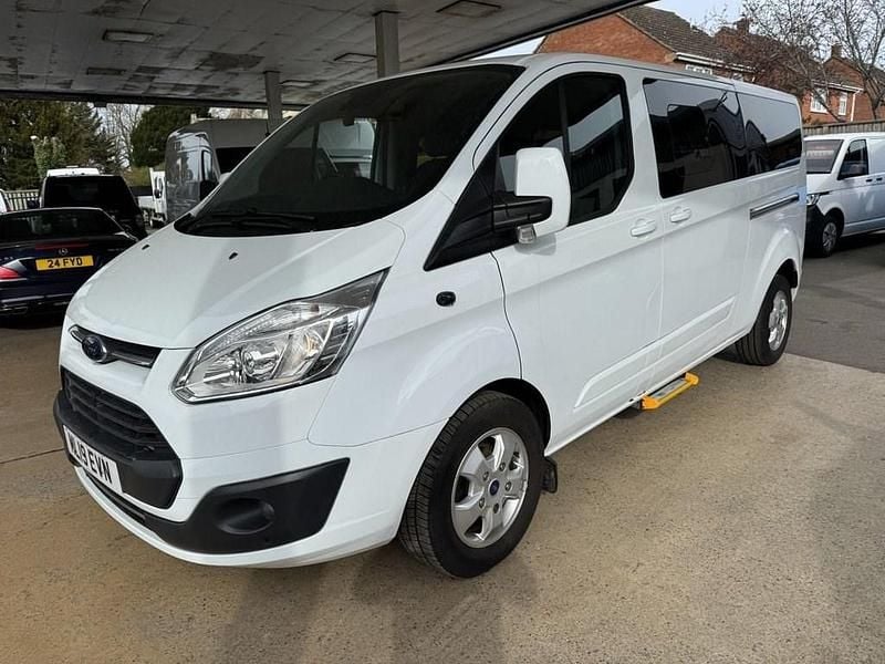Used Ford Tourneo Custom Titanium 2019 White Van