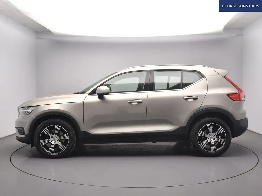 Used Volvo XC40 Inscription 197 HP (144 kW) 2021 Grey SUV
