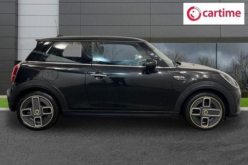 Used Mini Cooper SE Hatch 135 kW (184 HP) 2023 Black Hatchback