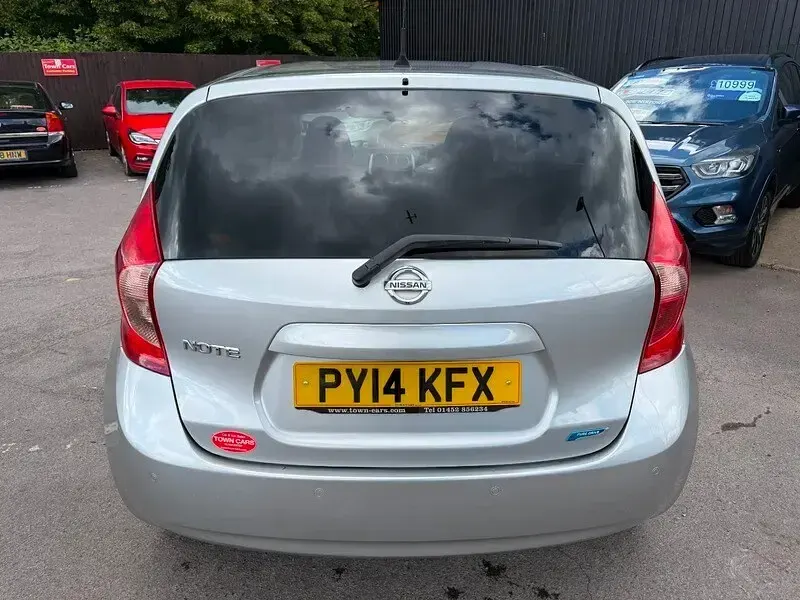 Used Nissan Note Acenta Premium 80 HP (58 kW) 2014 Silver Hatchback