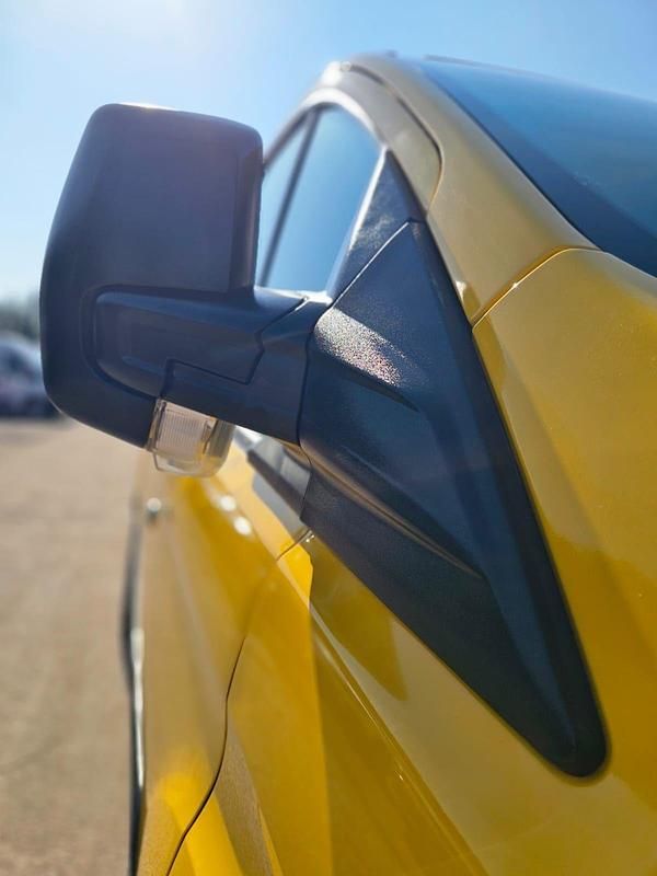 Used Ford Transit Custom S 130 HP (95 kW) 2022 Yellow Van