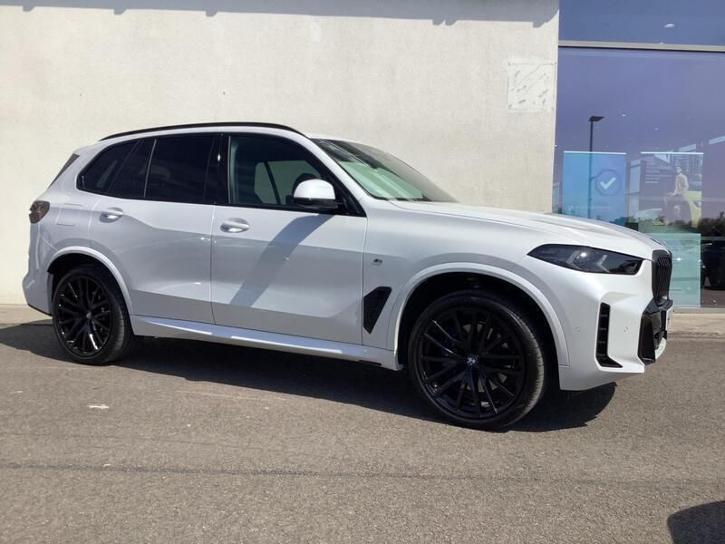 White Used 2025 BMW X5 M Sport SUV | £64,500 (Fair price) - Image 1/4