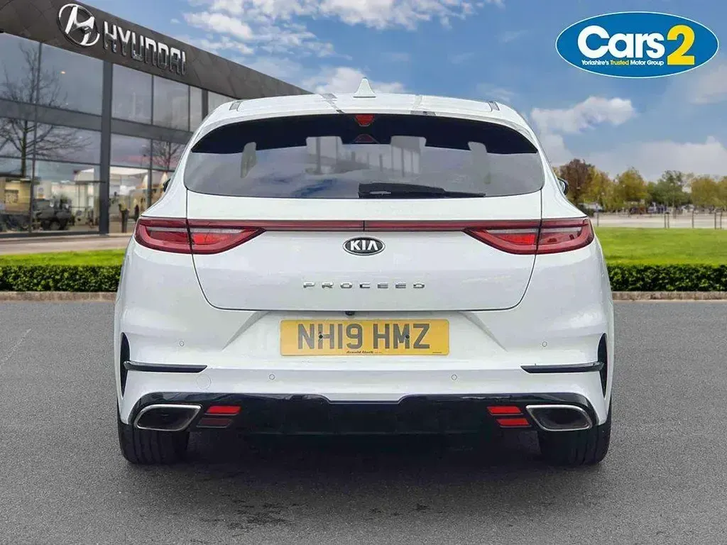 Used Kia ProCeed GT 204 HP (150 kW) 2019 White Estate