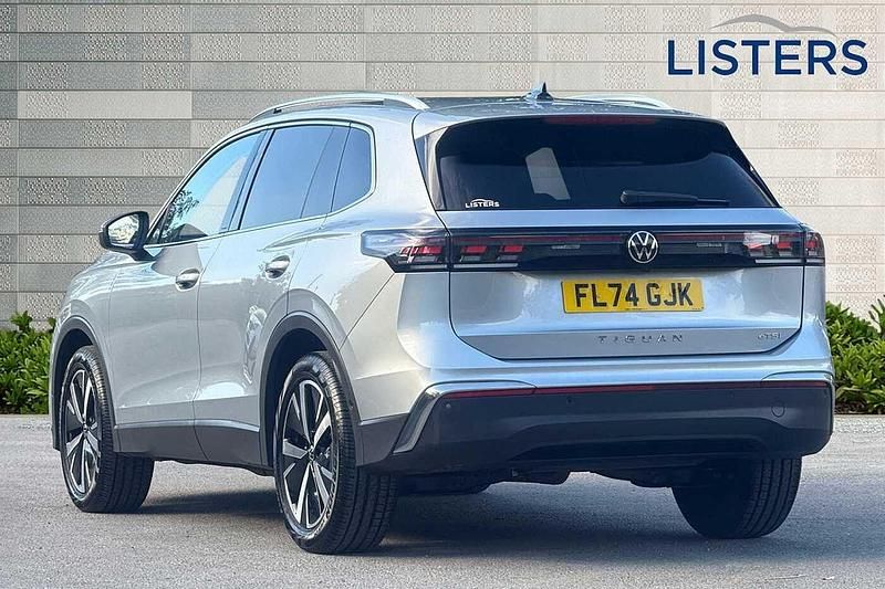 Used VW Tiguan Elegance 150 HP (110 kW) 2024 Silver SUV