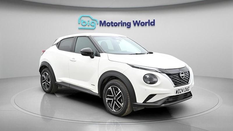 Used Nissan Juke N-Connecta 143 HP (105 kW) 2024 White SUV