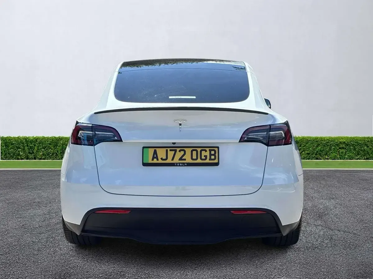 Used Tesla Model Y Performance 313 kW (426 HP) 2022 White SUV