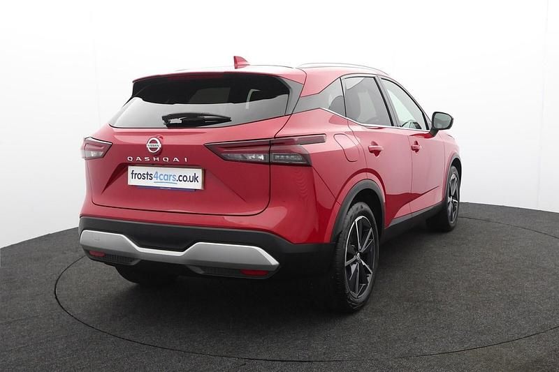 Used Nissan Qashqai Tekna 2022 Red SUV