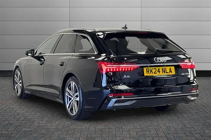 Usado Audi A6 S-Line 204 HP (150 kW) 2024 Preto Carrinha