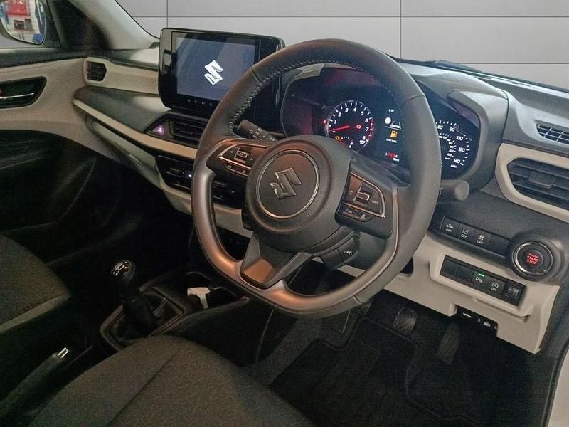 Used Suzuki Swift 2025 Pure white pearl Hatchback