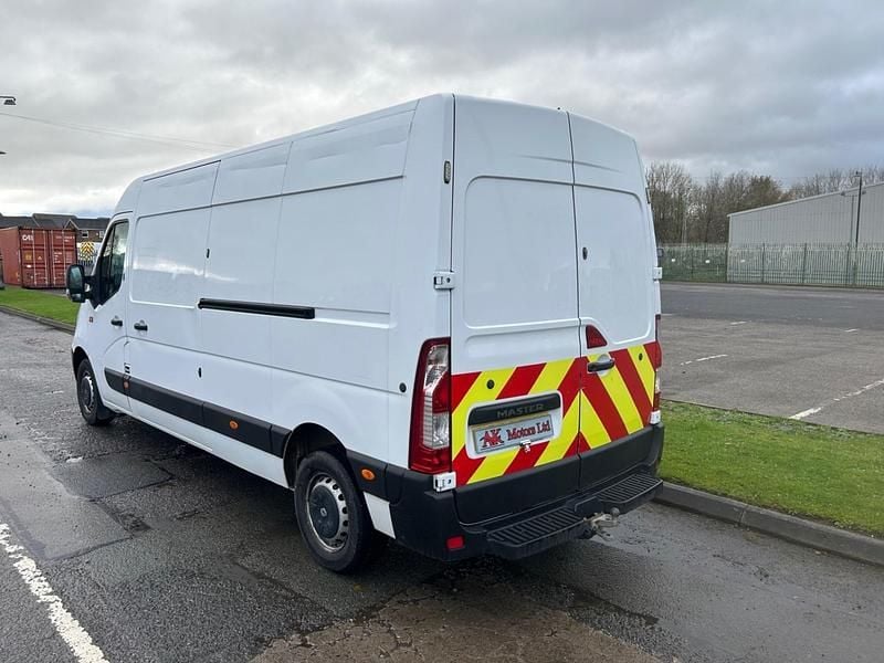 Usado Renault Master Komfort 125 HP (91 kW) 2019 Branco Van