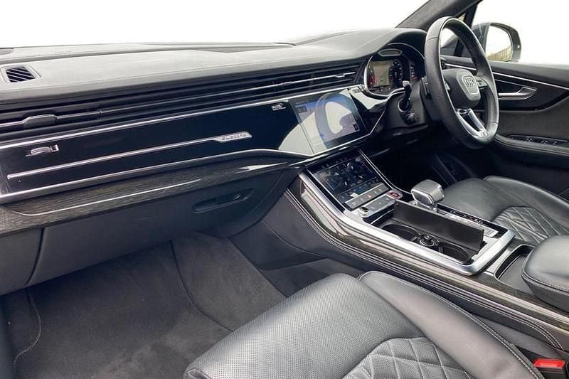 Used Audi SQ7 Comfort 507 HP (372 kW) 2021 Black SUV