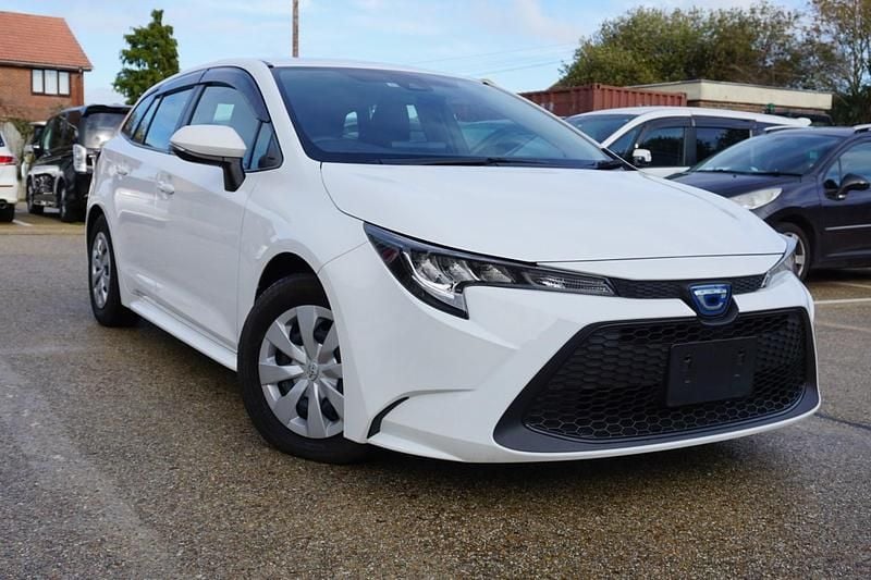 White Used 2021 Toyota Corolla Estate | £12,995 (Super price) - Image 1/4