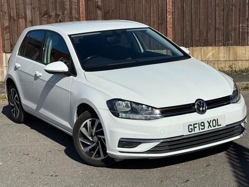 White Used 2019 VW Golf VII Match Hatchback | £8,495 (Fair price) - Image 1/4