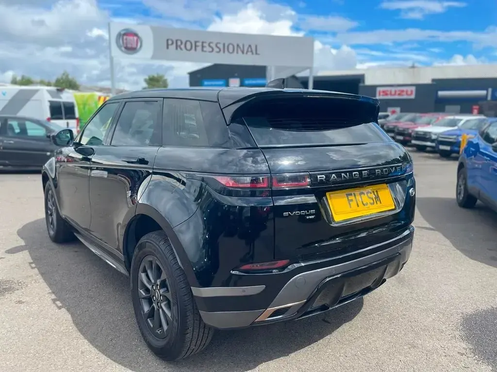 Used Land Rover Range Rover evoque R-Dynamic 150 HP (110 kW) 2019 Black SUV