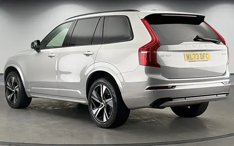 Used Volvo XC90 Plus 250 HP (183 kW) 2025 SUV