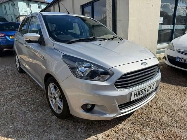 Used Ford Ka Plus Zetec 70 HP (51 kW) 2016 Hatchback