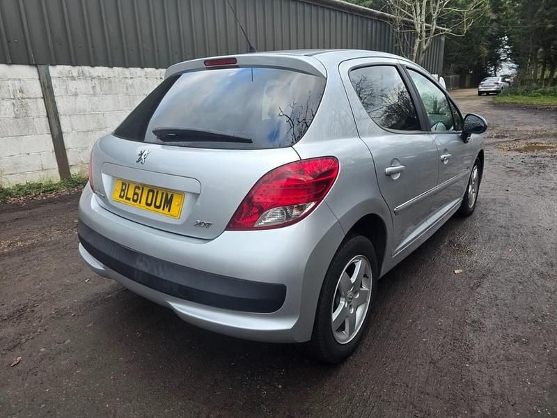 Used Peugeot 207 Sportium 75 HP (55 kW) 2012 Silver Hatchback