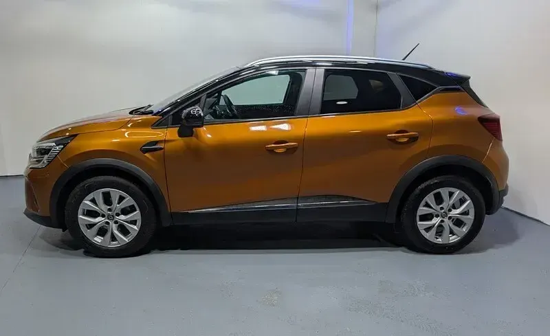 Used Renault Captur Iconic 2020 Orange/black SUV