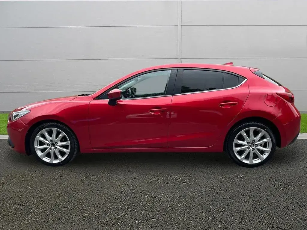 Used Mazda 3 Inclusive 165 HP (121 kW) 2016 Red Hatchback