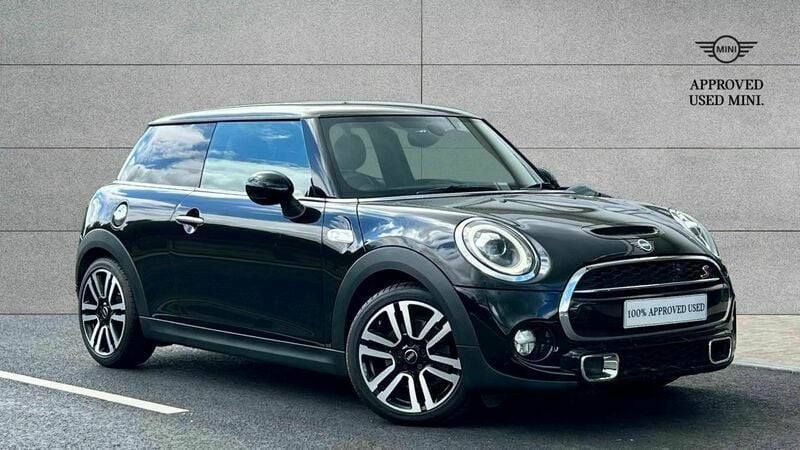 Black Used 2018 Mini Cooper S Exclusive Hatchback | £14,990 (Fair price) - Image 1/4