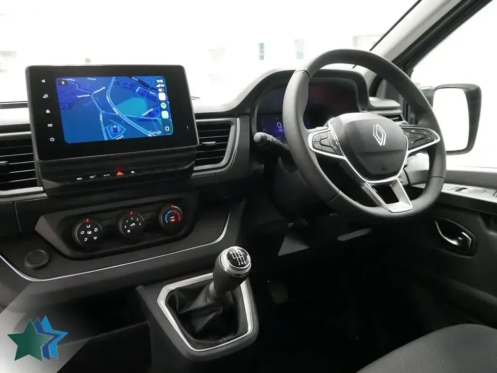 New Renault Trafic 130 HP (95 kW) 2026 Grey MPV