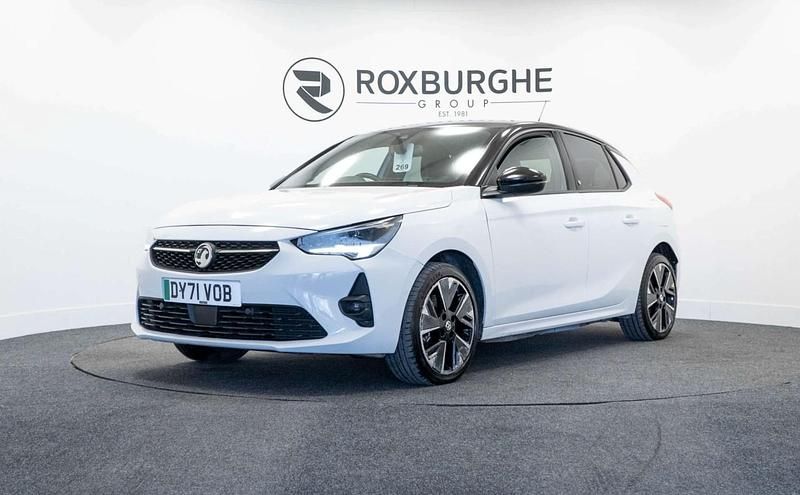 Used Vauxhall Corsa-e SRi 100 kW (136 HP) 2021 White Hatchback