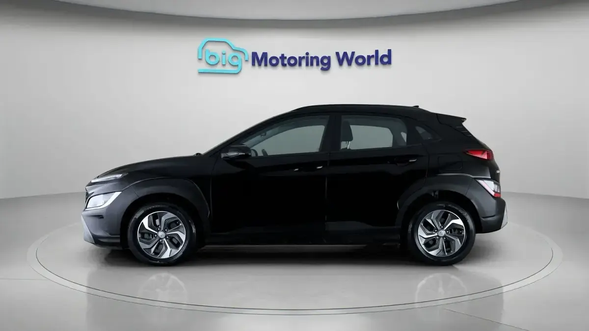 Used Hyundai Kona SE 195 HP (143 kW) 2021 Black SUV