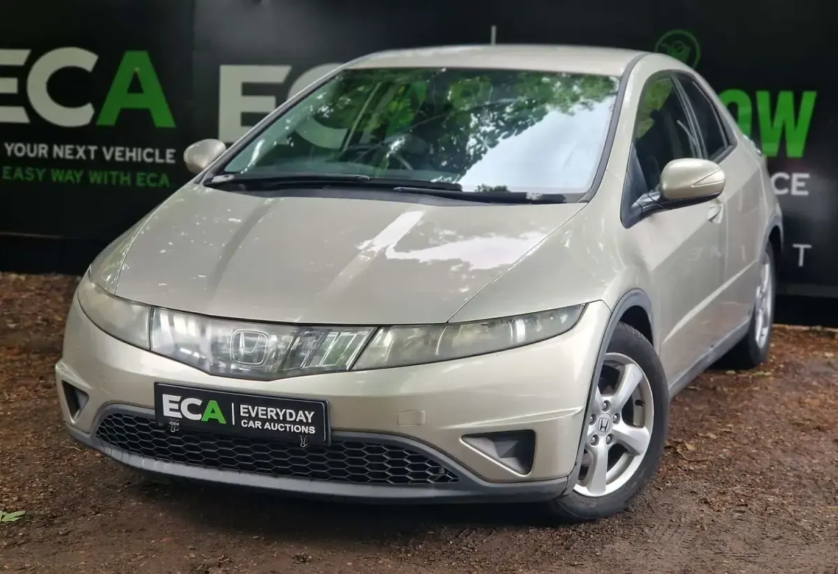 Used Honda Civic SE 140 HP (102 kW) 2008 Silver Hatchback