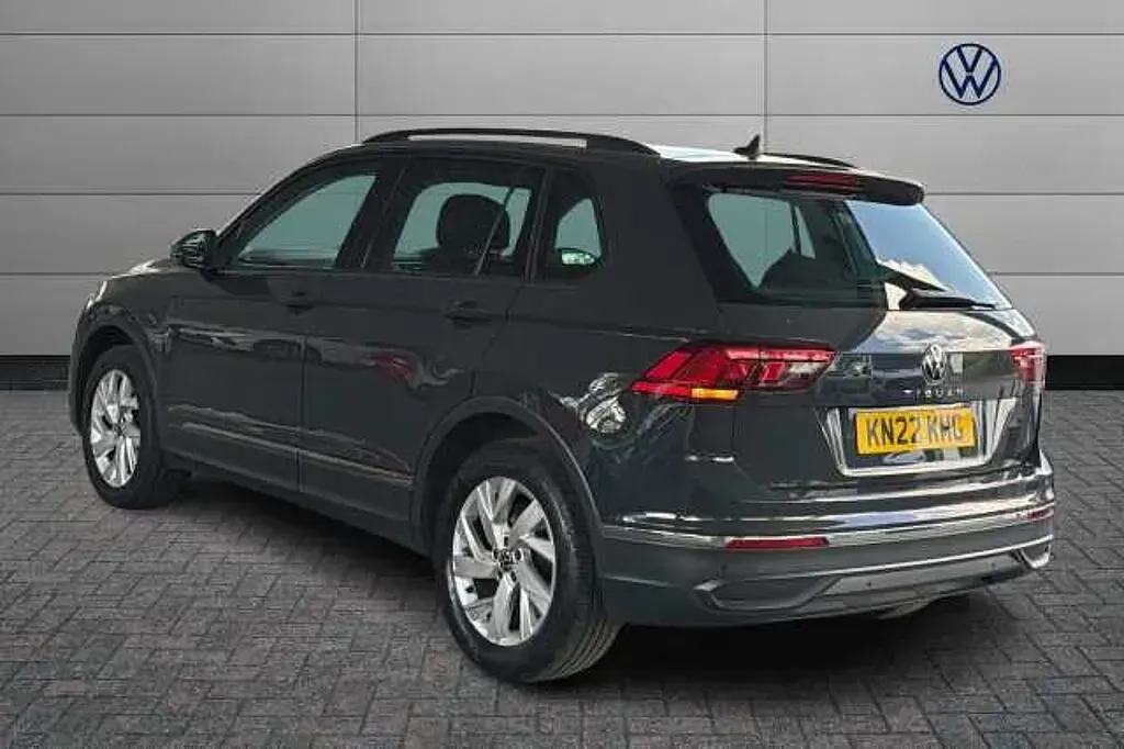 Used VW Tiguan Life 150 HP (110 kW) 2022 Grey SUV