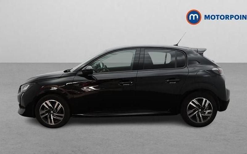 Used Peugeot 208 Allure+ 102 HP (75 kW) 2023 Black Hatchback